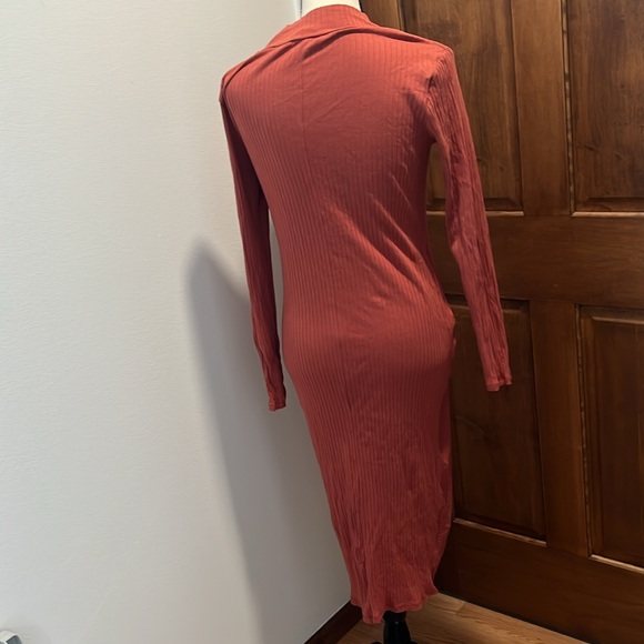 PinkBlush Rust Ribbed Long Sleeve Mock Neck Maternity Midi Dress Size Medium - Picture 9 of 10